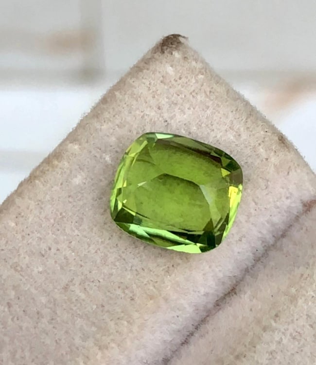 Natural Green Peridot Cushion Cut Gemstone For Engagement Ring - 3.195 Carat - 5