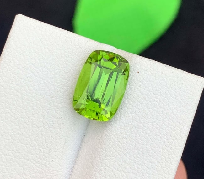 Cushion Cut Peridot Gemstone: Natural August Birthstone, Pakistan Origin (3.94 carats) - 2