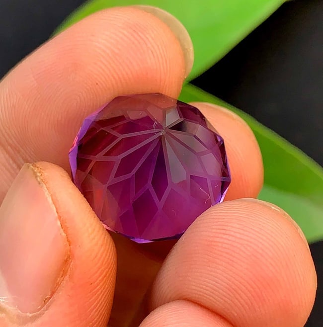 Flower Cut Amethyst Gemstone: Natural February Birthstone, 21.15 Carats - 4