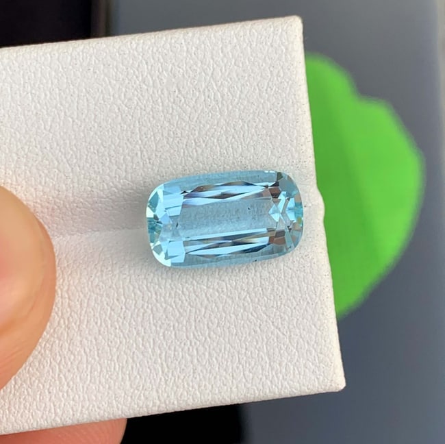 Natural Aquamarine Gemstone: 4.80 Carat Cushion Cut, Pakistan - 5