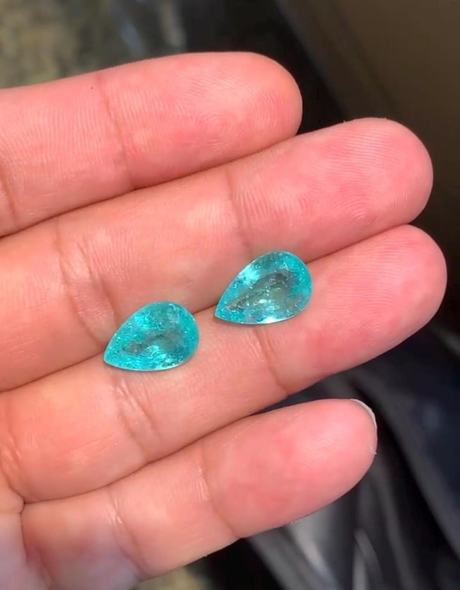 9.17 Carat Natural Stunning Greenish Blue Paraiba Tourmaline Gemstone Pair, Featuring Pear Cut Gems - 8