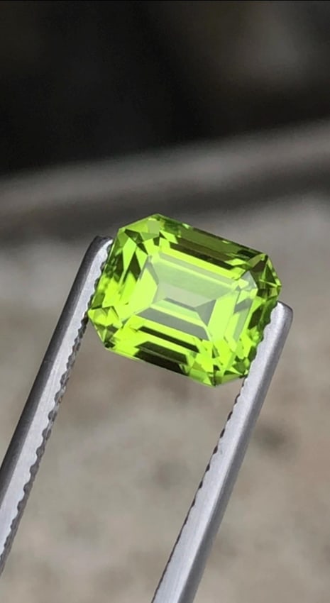 Apple Green Peridot Gemstone: 2.70 Carat Emerald Cut, Pakistan Origin - 2