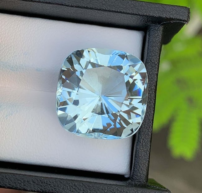 Natural Aquamarine Gemstone: 30.00 Carat Fancy Cut, Pakistan Origin - 2