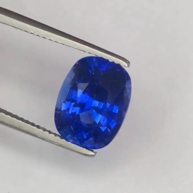 GRS Certified Royal Blue Sapphire , Sri Lanka Cushion Cut Gemstone , 8.10 CT - 4