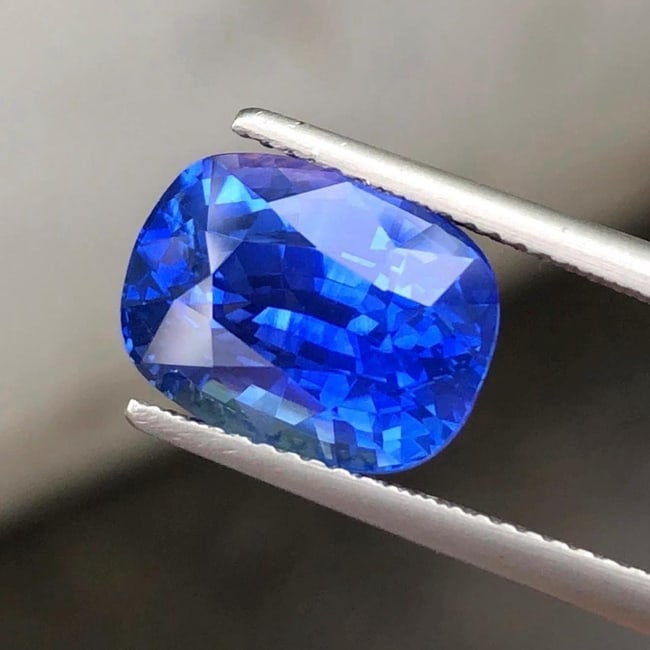 GRS Certified Royal Blue Sapphire , Sri Lanka Cushion Cut Gemstone , 8.10 CT - 5