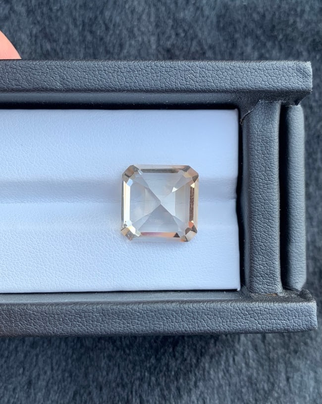 Sherry Topaz Gemstone: Asscher Cut Loose Stone, 15.85 Carat - 8