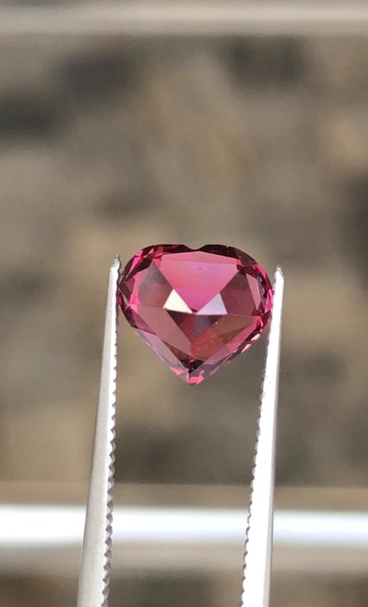 2.08 Carat Natural Purplish Pink Garnet Gemstone, Beautiful Garnet Stone Heart Fron Tanzania - 11