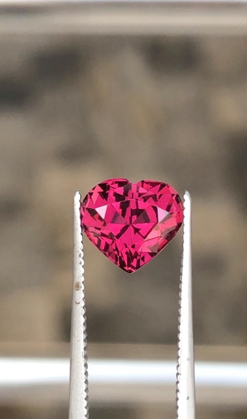 2.08 Carat Natural Purplish Pink Garnet Gemstone, Beautiful Garnet Stone Heart Fron Tanzania - 3