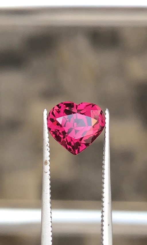 2.08 Carat Natural Purplish Pink Garnet Gemstone, Beautiful Garnet Stone Heart Fron Tanzania - 5