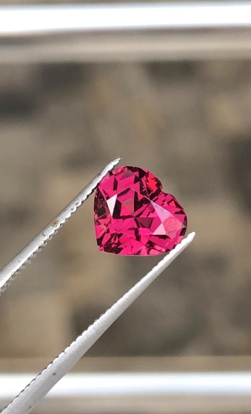 2.08 Carat Natural Purplish Pink Garnet Gemstone, Beautiful Garnet Stone Heart Fron Tanzania - 6