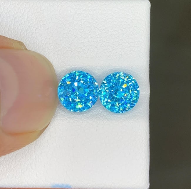 Cambodian Blue Zircon Pair Gemstone : Round Cut - 3