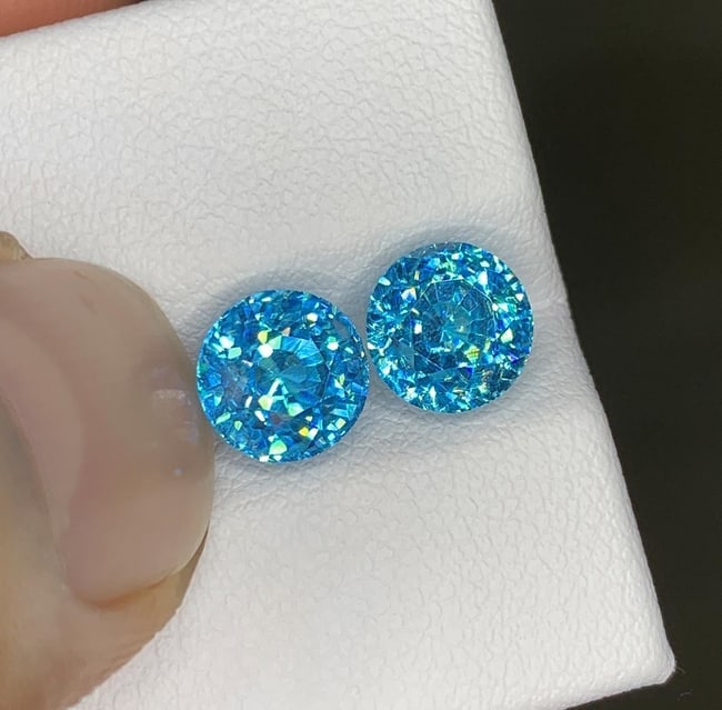 Cambodian Blue Zircon Pair Gemstone : Round Cut - 4