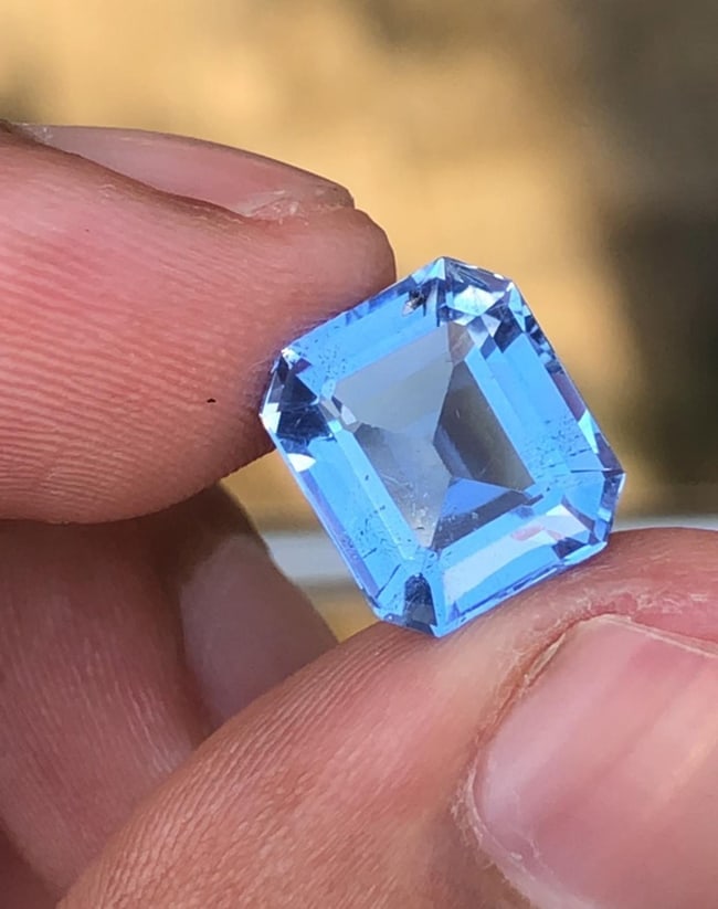 Blue Beryl Aquamarine Gemstone Emerald Cut Form Skardu Pakistan (1 of 3)