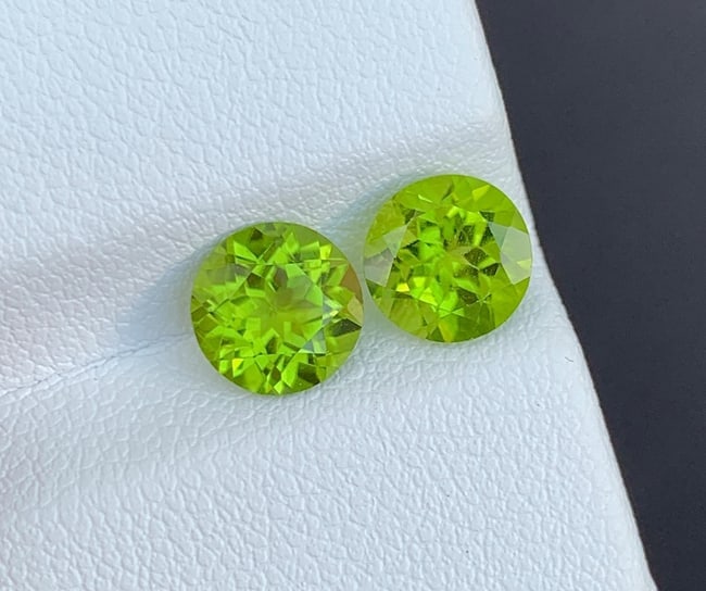 Round Cut Peridot Pair Gemstone: Natural August Birthstone 3.05 CTs - 3