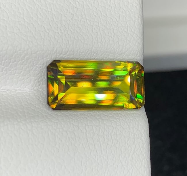 Natural Lustrous Sphene Gemstone: Multi Color Emerald Cut, 4.46 Carat - 2