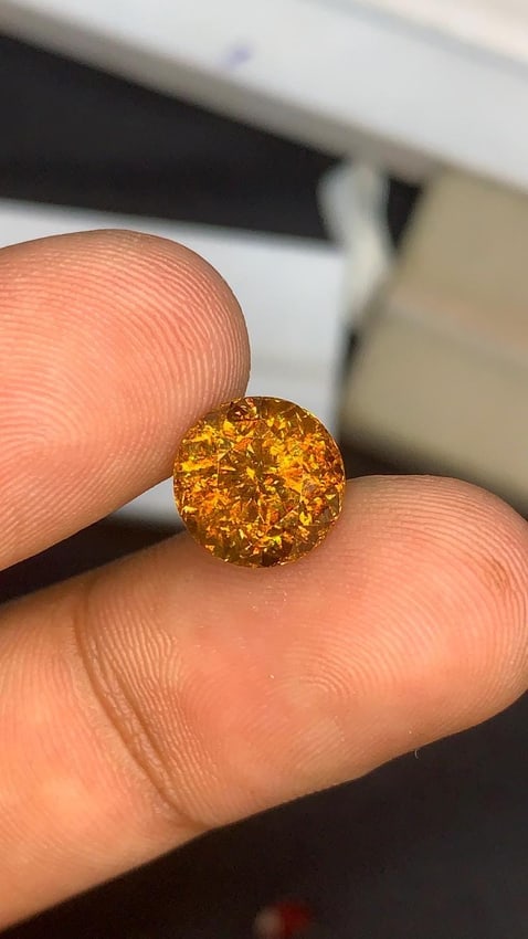 Natural Sparkling Fire Round Cut Sphene Loose Gemstone For Wedding Jewellery - 4.30 Carat - 2