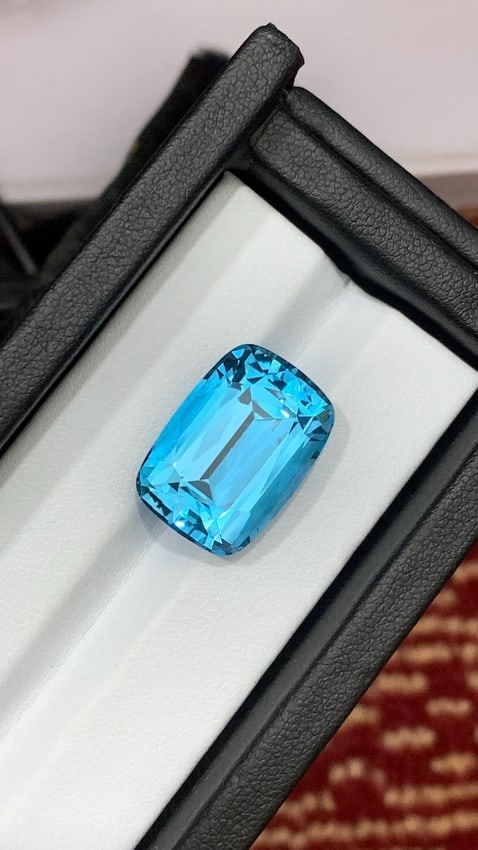 Swiss Blue Topaz Gemstone: 28 Carat Long Cushion Cut - 2