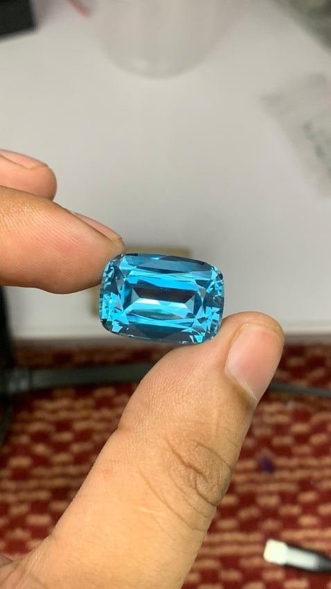 Swiss Blue Topaz Gemstone: 28 Carat Long Cushion Cut - 4
