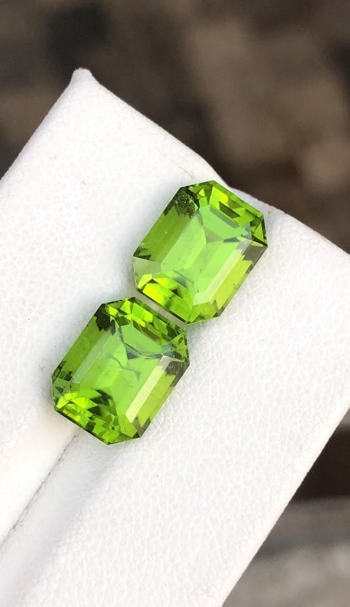 Jewelry Size Natural Green Peridot Pair Emerald Gemstone From Sapat Valley - 10.210 Carat - 2