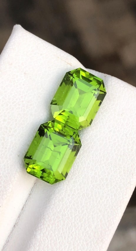 Jewelry Size Natural Green Peridot Pair Emerald Gemstone From Sapat Valley - 10.210 Carat - 4