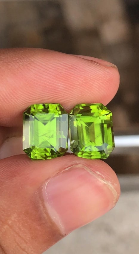 Jewelry Size Natural Green Peridot Pair Emerald Gemstone From Sapat Valley - 10.210 Carat - 7