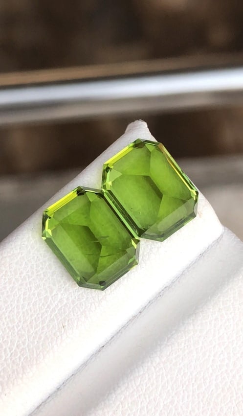 Jewelry Size Natural Green Peridot Pair Emerald Gemstone From Sapat Valley - 10.210 Carat - 9