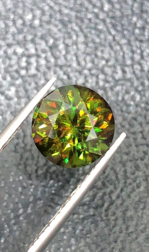 4.70 Carat Natural Brilliant Round Chrome Green Sphene Gemstone, Sparkling Green Skardu Sphene Gem - 3
