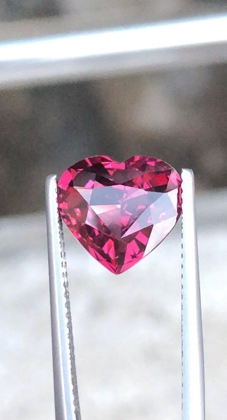 4.63 Carat Natural Purplish Pink Garnet Gemstone, Beautiful Garnet Stone Heart Fron Tanzania - 5