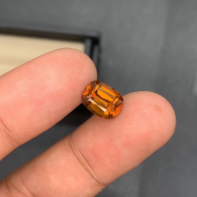 Natural Honey Brown Bastnasite Gemstone: Loupe Clean Cushion Cut, 4.60 Carat: Materials: Natural bastnasite, Bastnasite, Stone, Gemstone, Loose gemstone Carat weight: 4.60 Properties: Bastnasite is weakly radioactive due to the presence of cerium. It exhibits the piezoelectric 