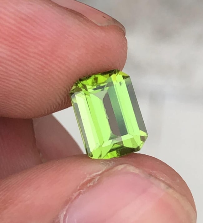 Natural Green Peridot Emerald Cut Gemstone For Anniversary Ring - 2.380 Carat: Peridot Details * Weight : 2.380 carat * Dimension : 8.8*6.5*4.6 MM * Color : Green * Shape : Octagon * Hardness : 6.5 - 7 * Mineral Class : Olivine * Mine: Sapat * Origin : Pakistan * Associated mont