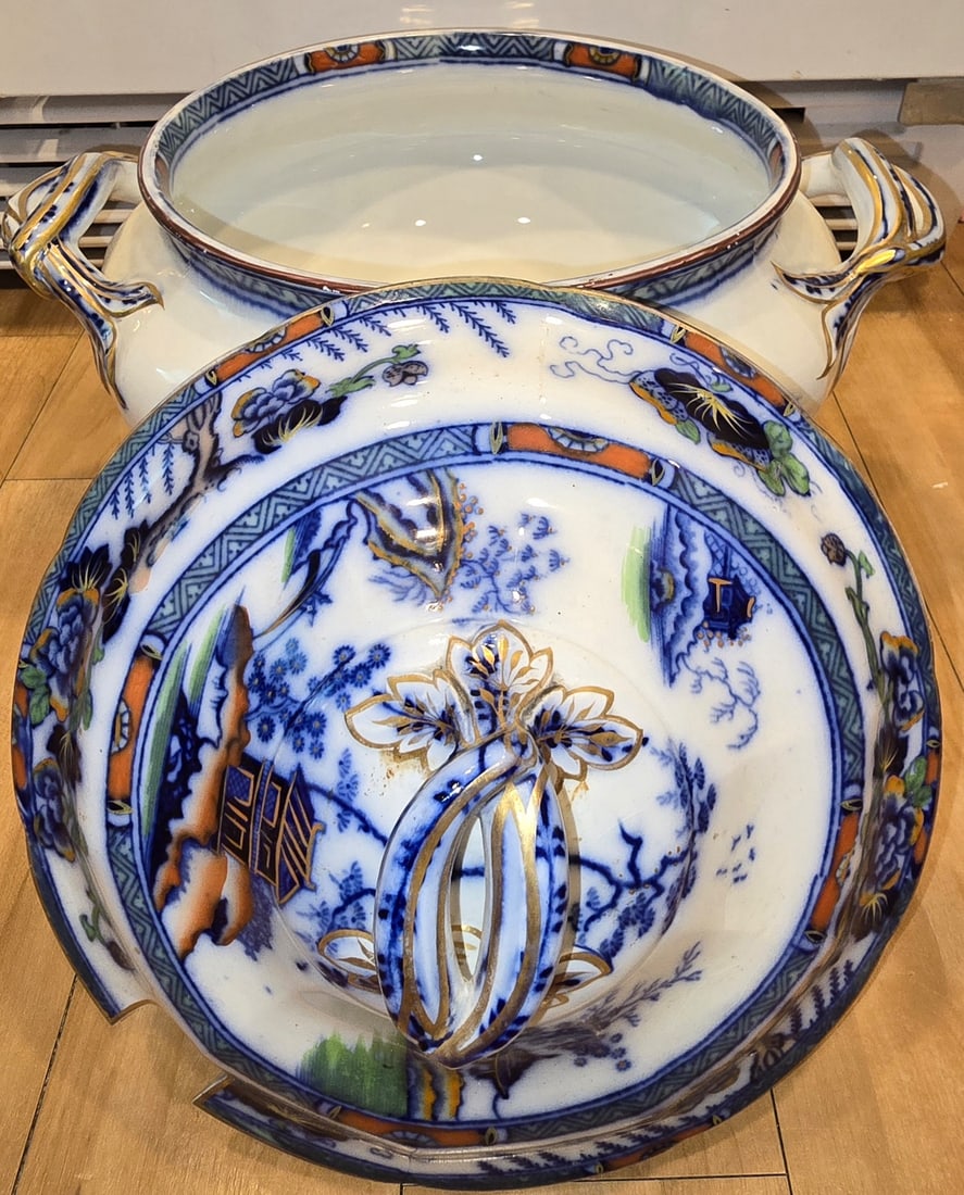 Antique Blue and White Transferware Soup Tureen with Underplate - 4