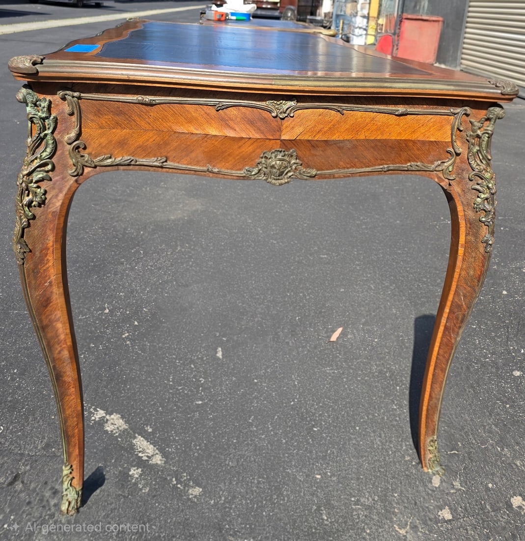 Louis XV Style Gilt Bronze Mounted Kingwood and Leather Top Bureau Plat - 3