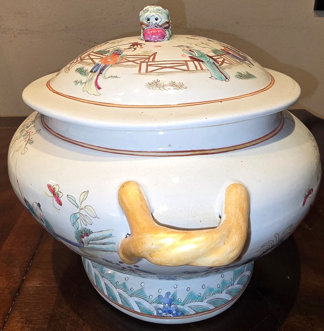 Large Antique Chinese Famille Rose Porcelain Tureen with Lid - 2