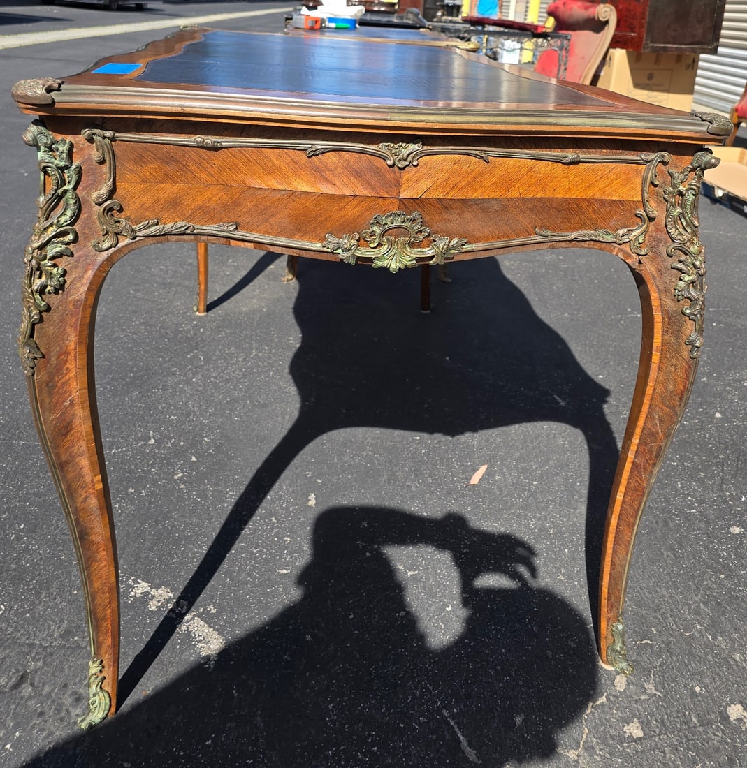 French Louis XV Style Kingwood and Ormolu Bureau Plat Desk - 2