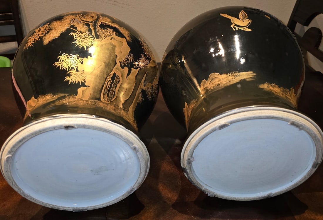 Pair of Black and Gilt Chinoiserie Ginger Jars - 3