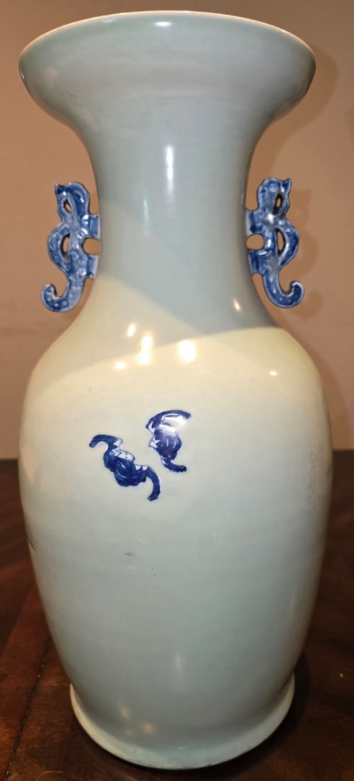 Large Chinese Blue and White Porcelain Vase with Figural Decoration - 3