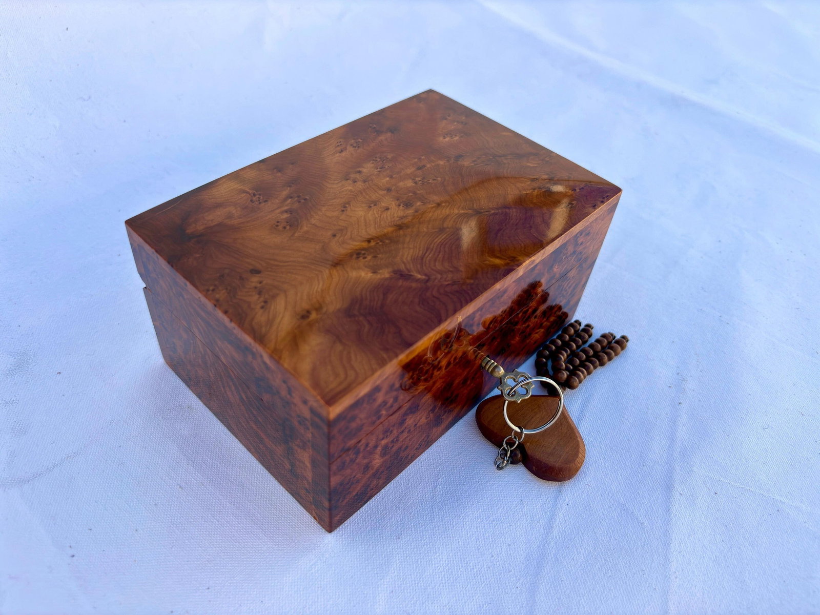 Hand-Carved Thuya Burl Wood Keepsake Jewelry Box – Lockable - 2