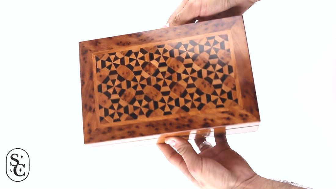 Lockable Thuya Burl Wood Jewelry Box – 9.25" × 5.90" × 3.74" - 2
