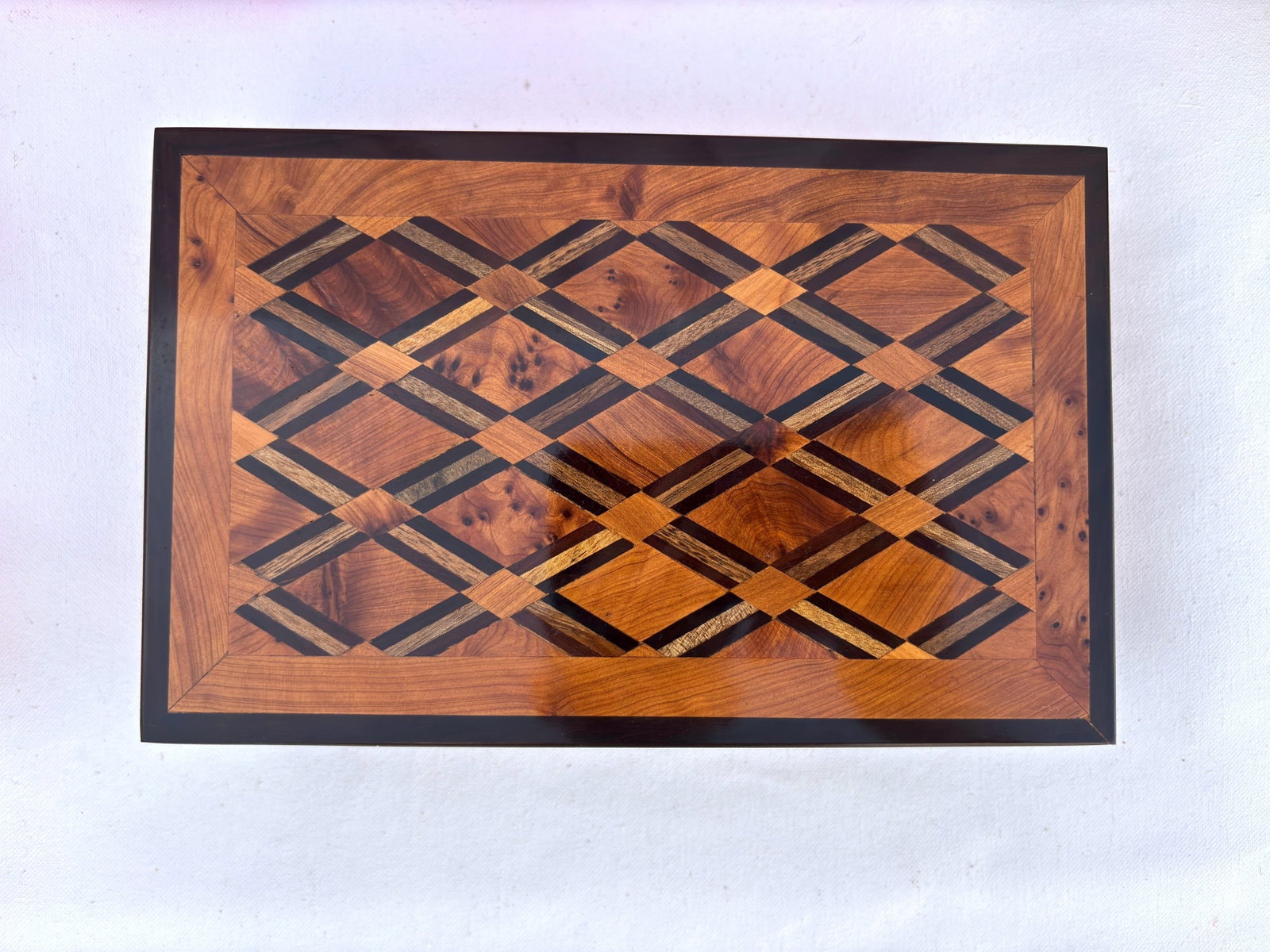 Lockable Thuya Burl Wood Jewelry Box – 8 × 5" - 4