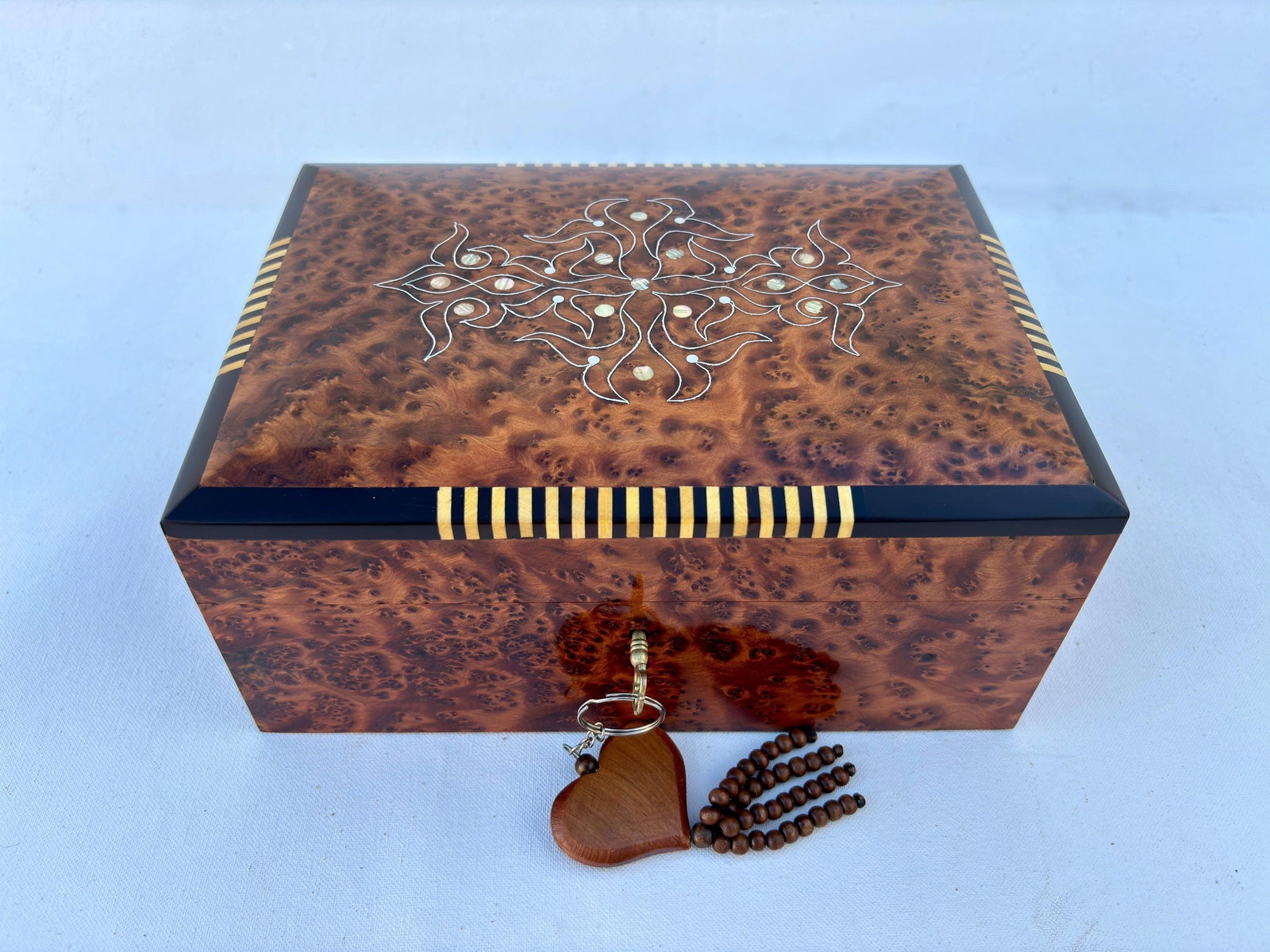 Lockable Thuya Burl Wood Jewelry Box – 10 × 7" - 5