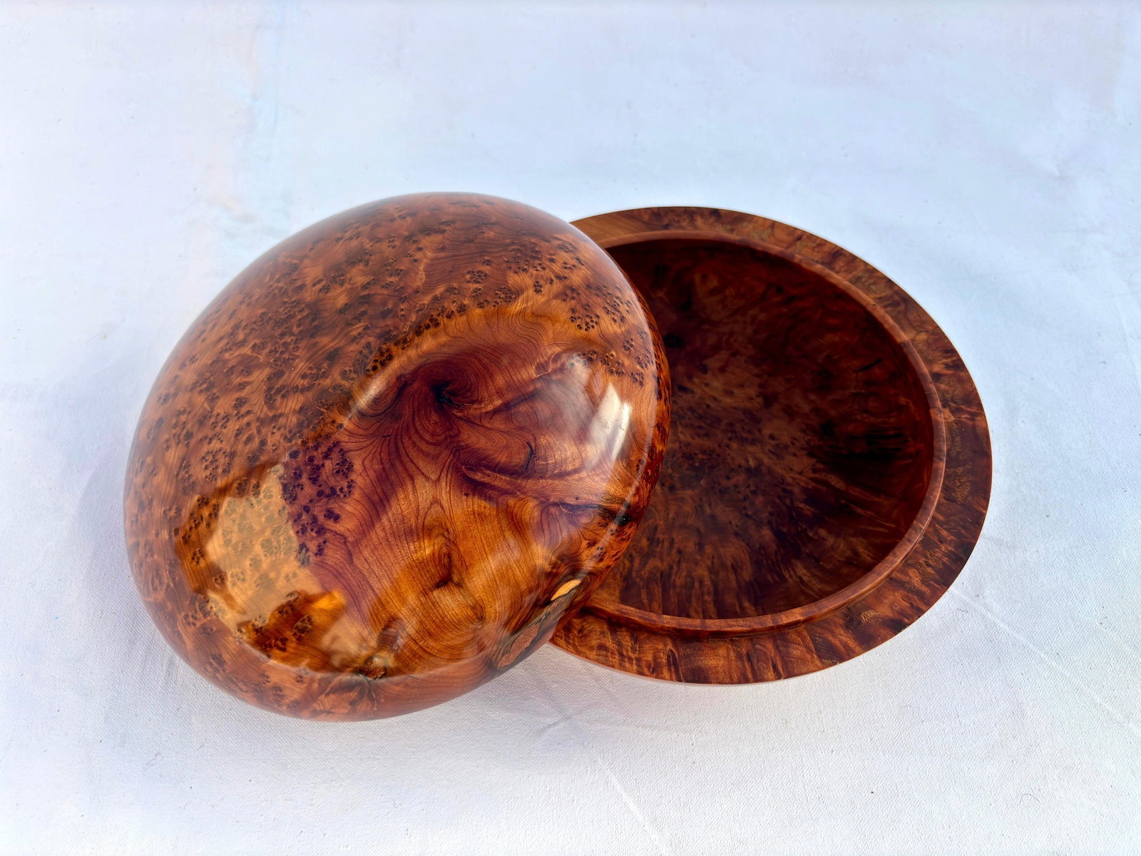 Lockable Thuya Burl Wood Jewelry Box – 9 × 9" - 8