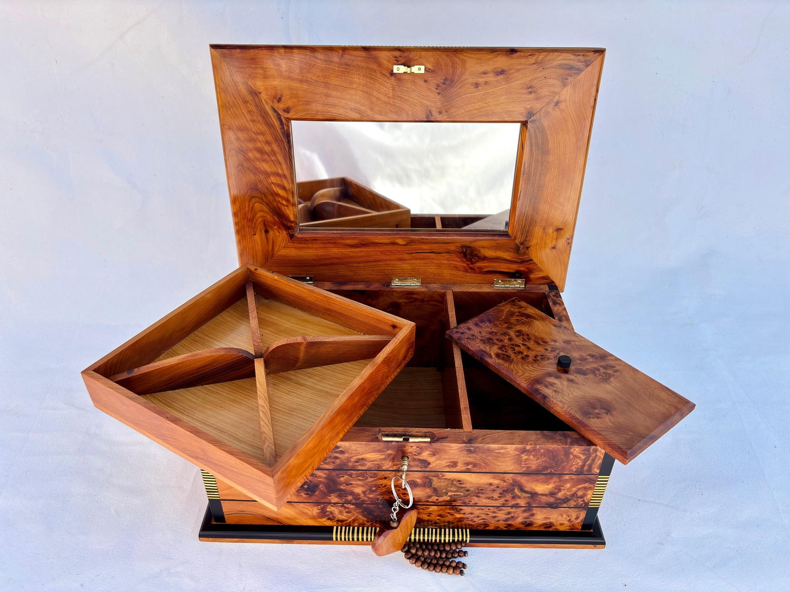 Lockable Thuya Burl Wood Jewelry Box – 13 × 9" - 5