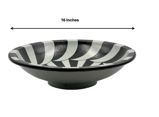 Handcrafted Clay Pottery Plate – Natural Pigments - 3