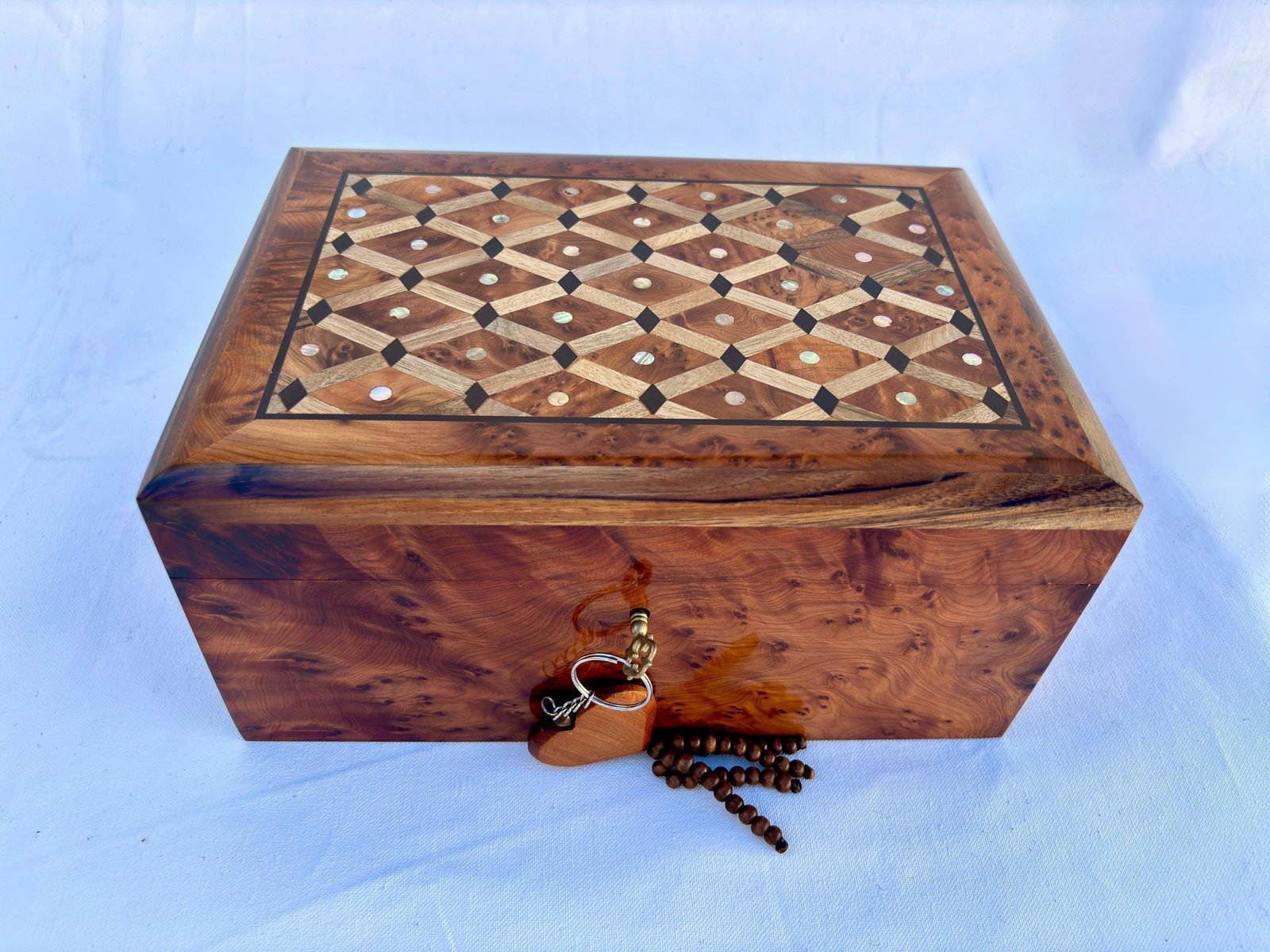 Lockable Thuya Burl Wood Jewelry Box – 10 × 7" - 4