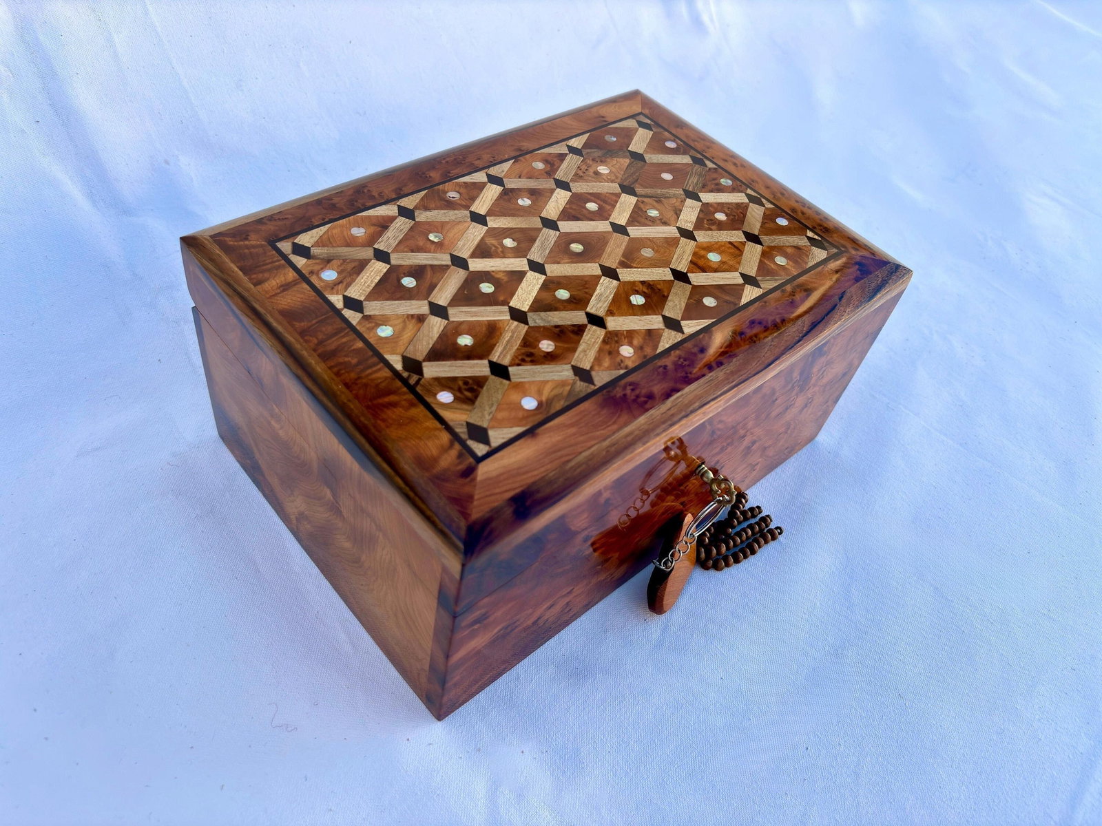 Lockable Thuya Burl Wood Jewelry Box – 10 × 7" - 7