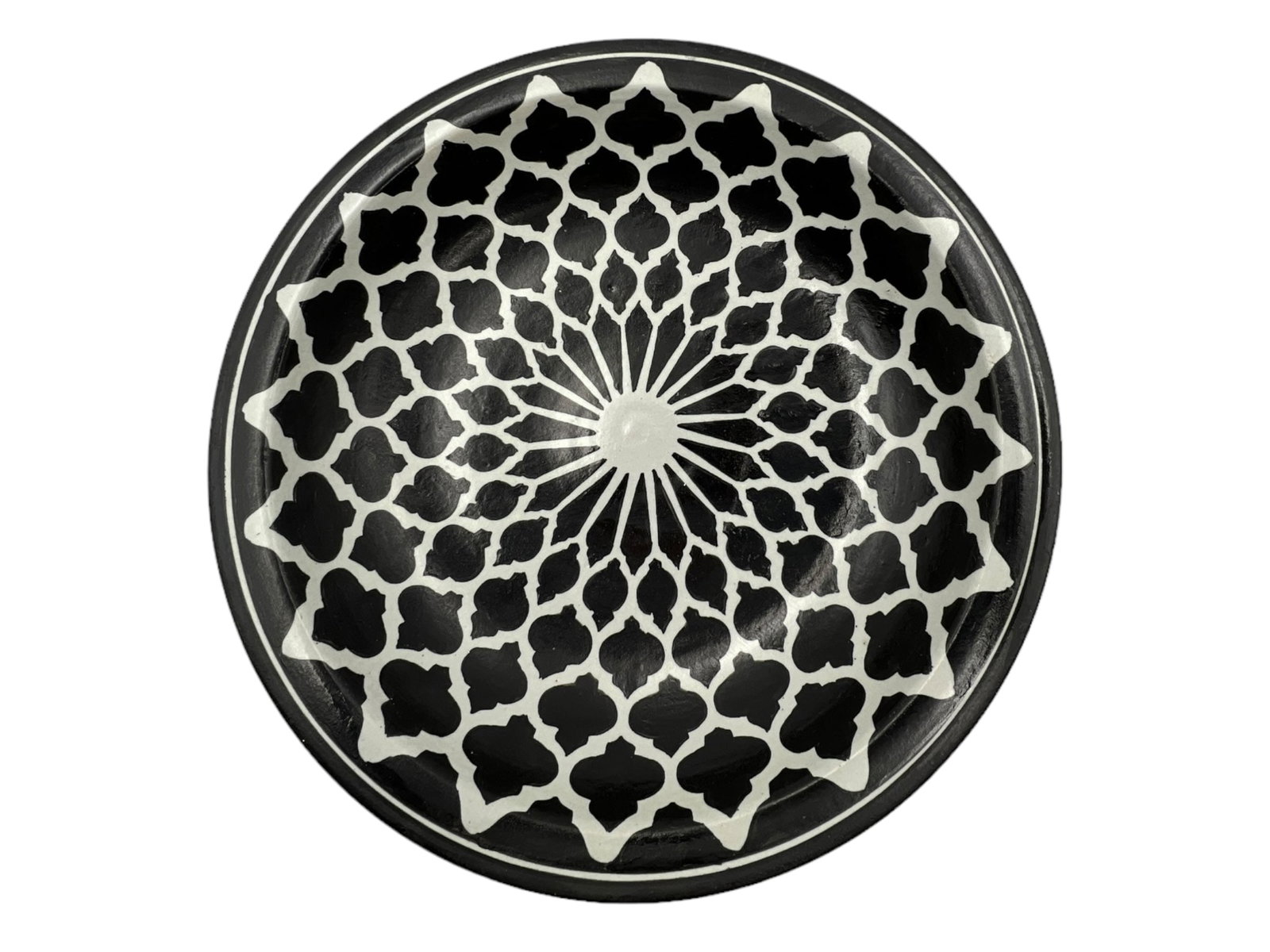 Handcrafted Clay Pottery Plate – Natural Pigments: Maya Plate Handcrafted Clay Pottery – Natural Pigments and Traditional Craftsmanship is a carefully crafted piece combining practical function with a distinctive, timeless design. Ideal for personal