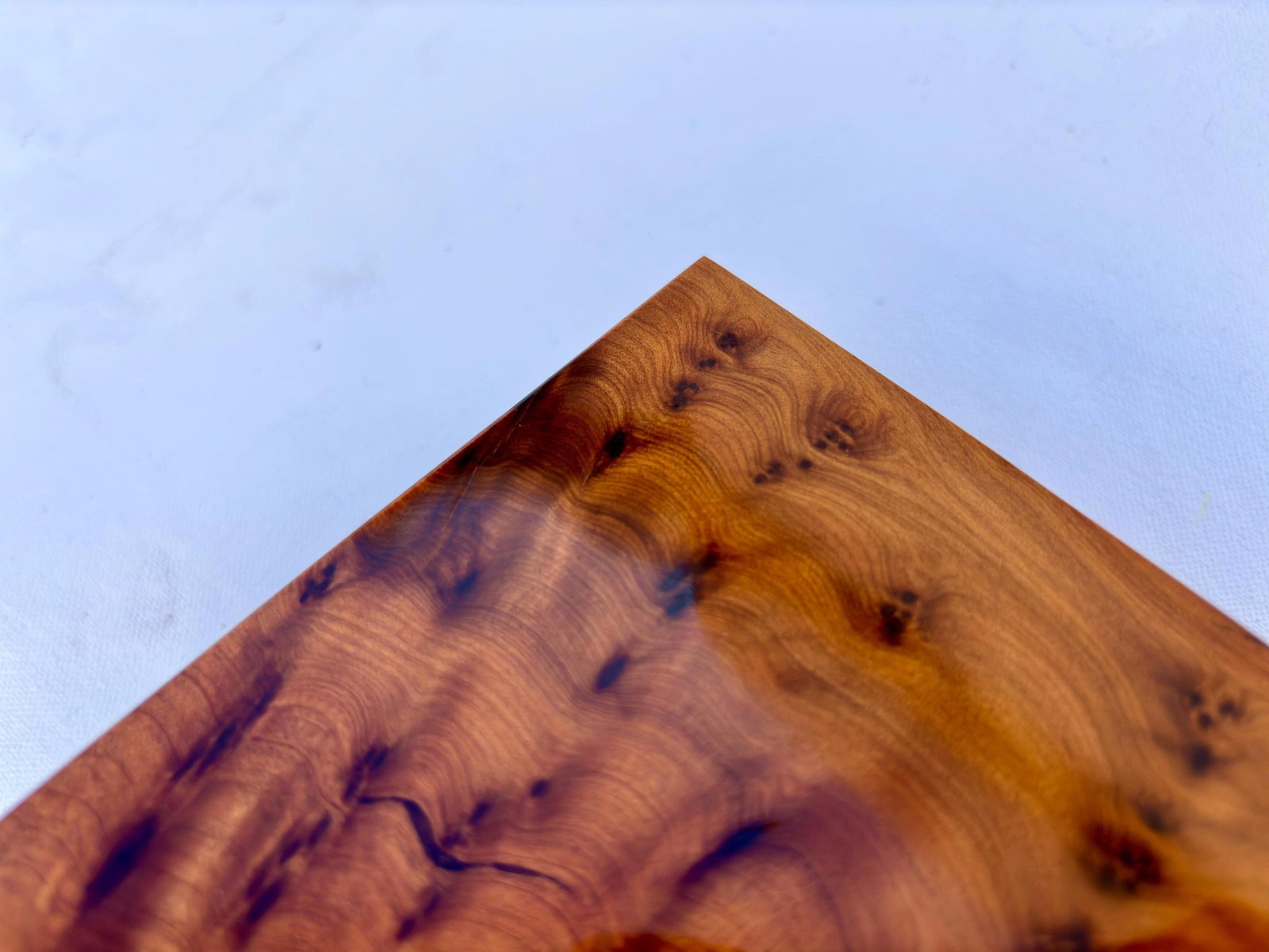 Lockable Thuya Burl Wood Jewelry Box – 7 × 5" - 6
