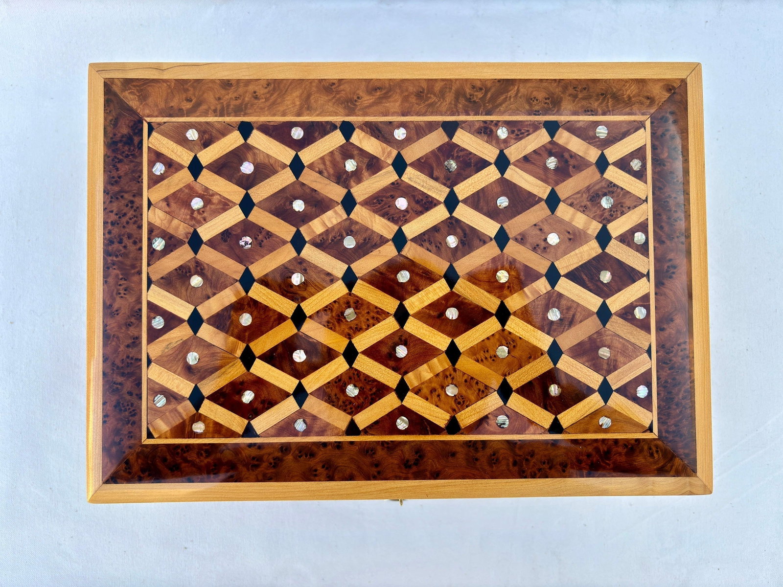Lockable Thuya Burl Wood Jewelry Box – 12 × 8" - 3