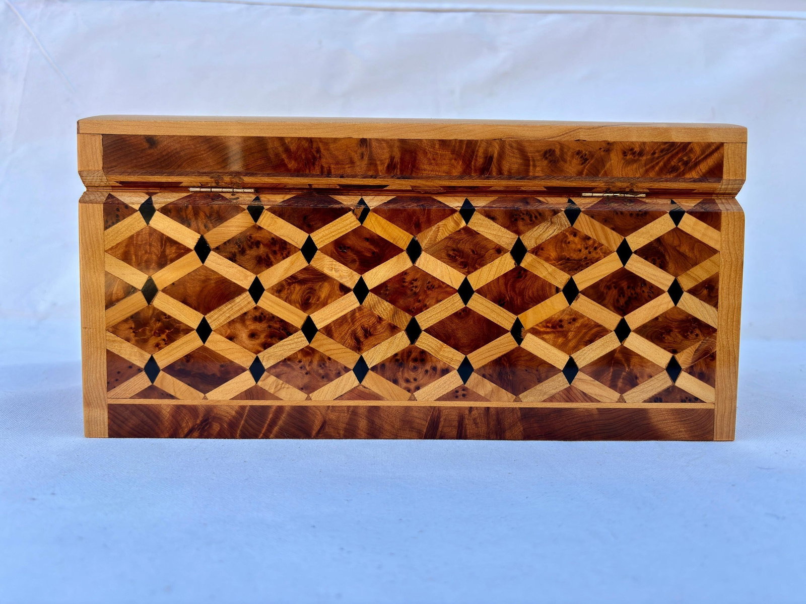 Lockable Thuya Burl Wood Jewelry Box – 12 × 8" - 8
