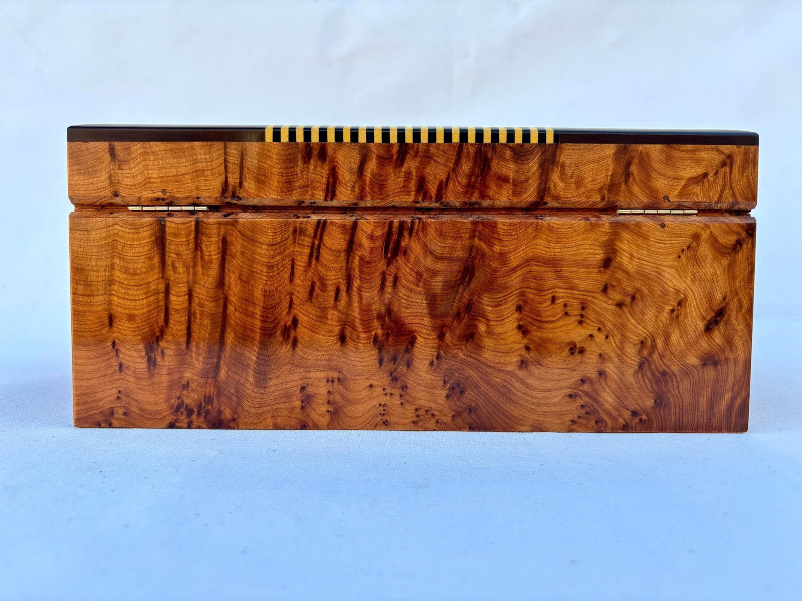 Lockable Thuya Burl Wood Jewelry Box – 10 × 7" - 6